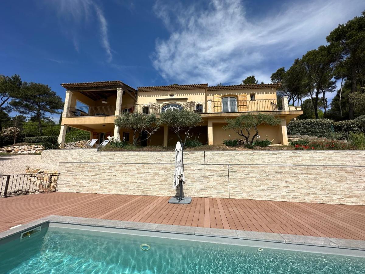 Le Tholonet Villa Lumineuse Avec Piscine Clim 1Ere Etage Vue Panoramique Sur Les Montagnes Sur Le Site De La Sainte-Victoire מראה חיצוני תמונה