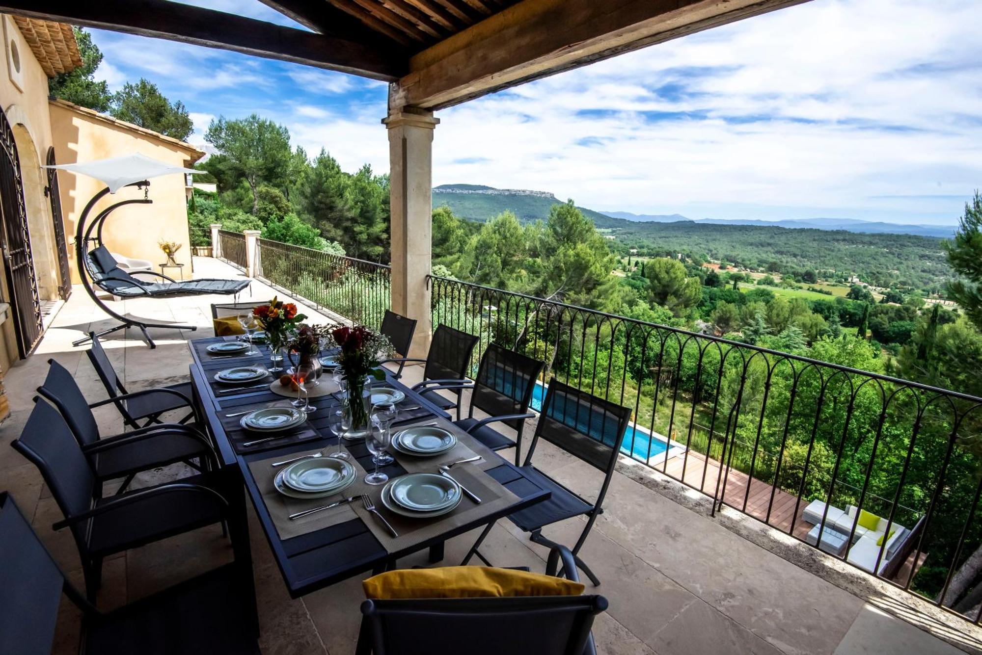 Le Tholonet Villa Lumineuse Avec Piscine Clim 1Ere Etage Vue Panoramique Sur Les Montagnes Sur Le Site De La Sainte-Victoire מראה חיצוני תמונה